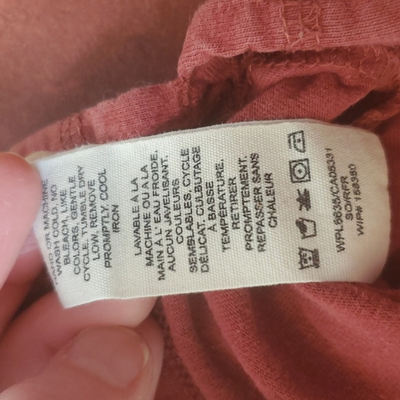 Woolrich Henley w/pocket - Picture 4 of 5